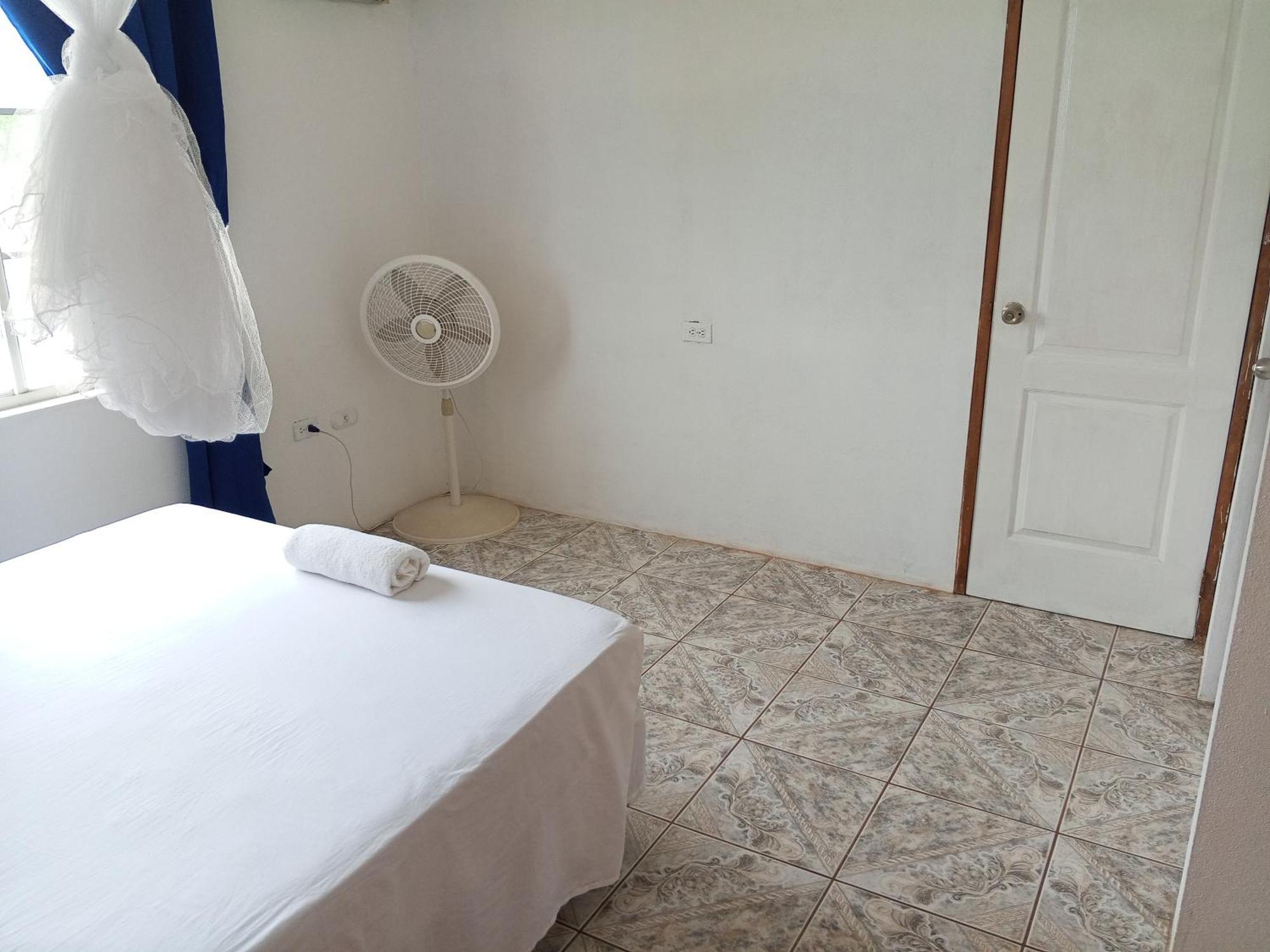 Christina'S Guest House Official Little Corn Island Eksteriør bilde